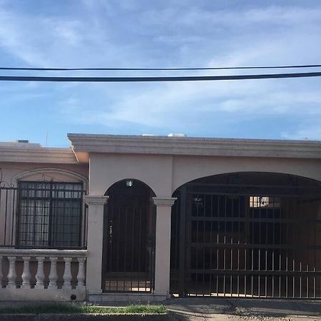 Casa Muy Comoda En Excelente Lugar Hermosillo Extérieur photo