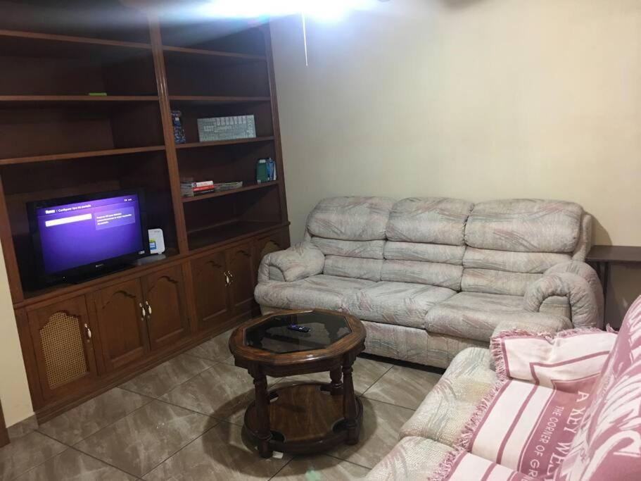Casa Muy Comoda En Excelente Lugar Hermosillo Extérieur photo